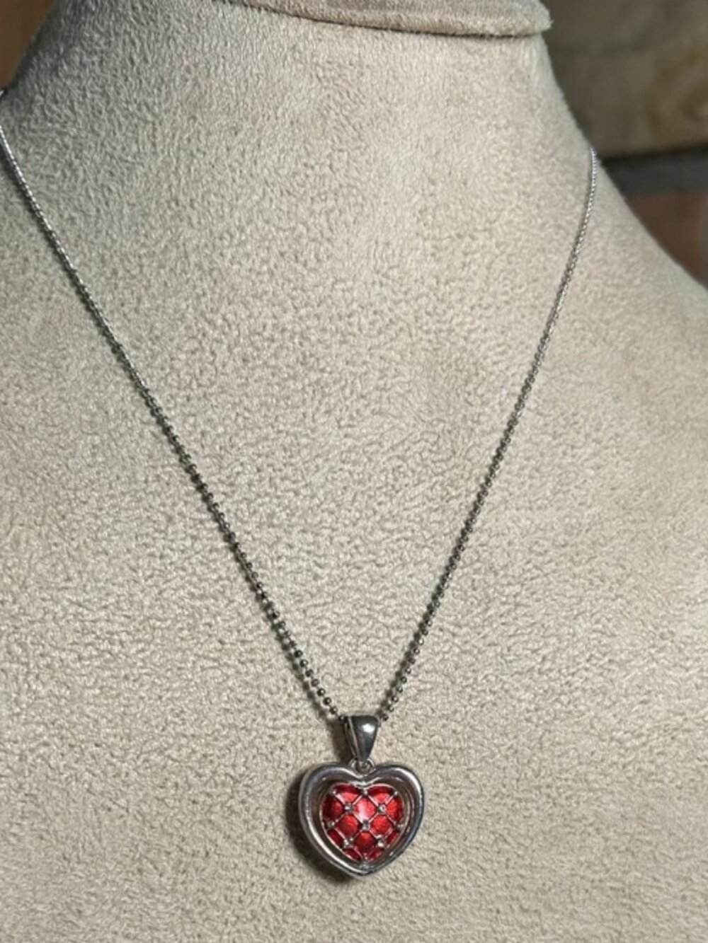 Avon Silver Tone Heart Pendant Necklace Red Rhinestone Accent